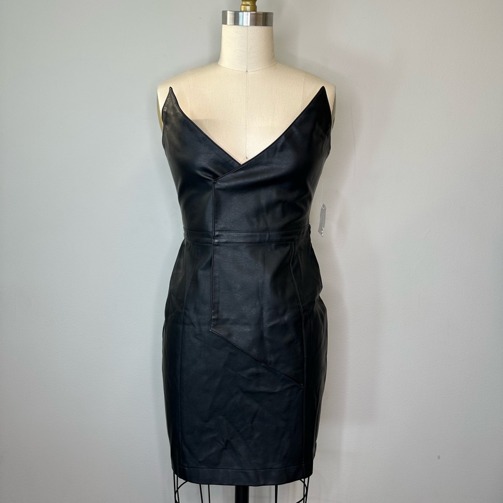 VENUS Black Strapless Dress
